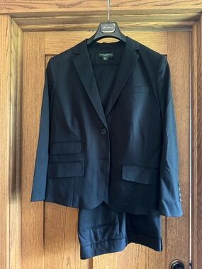 Eddie Bauer Black Women's Suit Jacket and pants. Mercer style